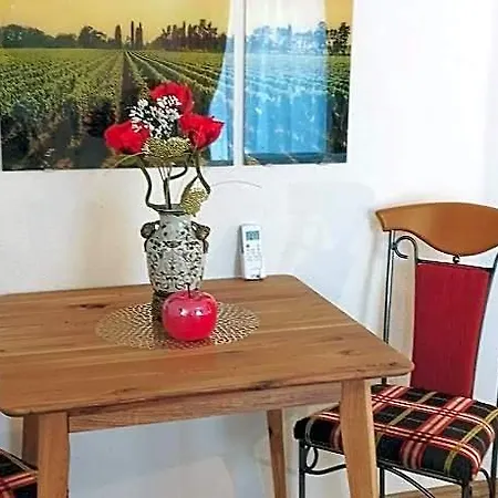 Glamping-tinyhouses Am Neusiedlersee Apartament *